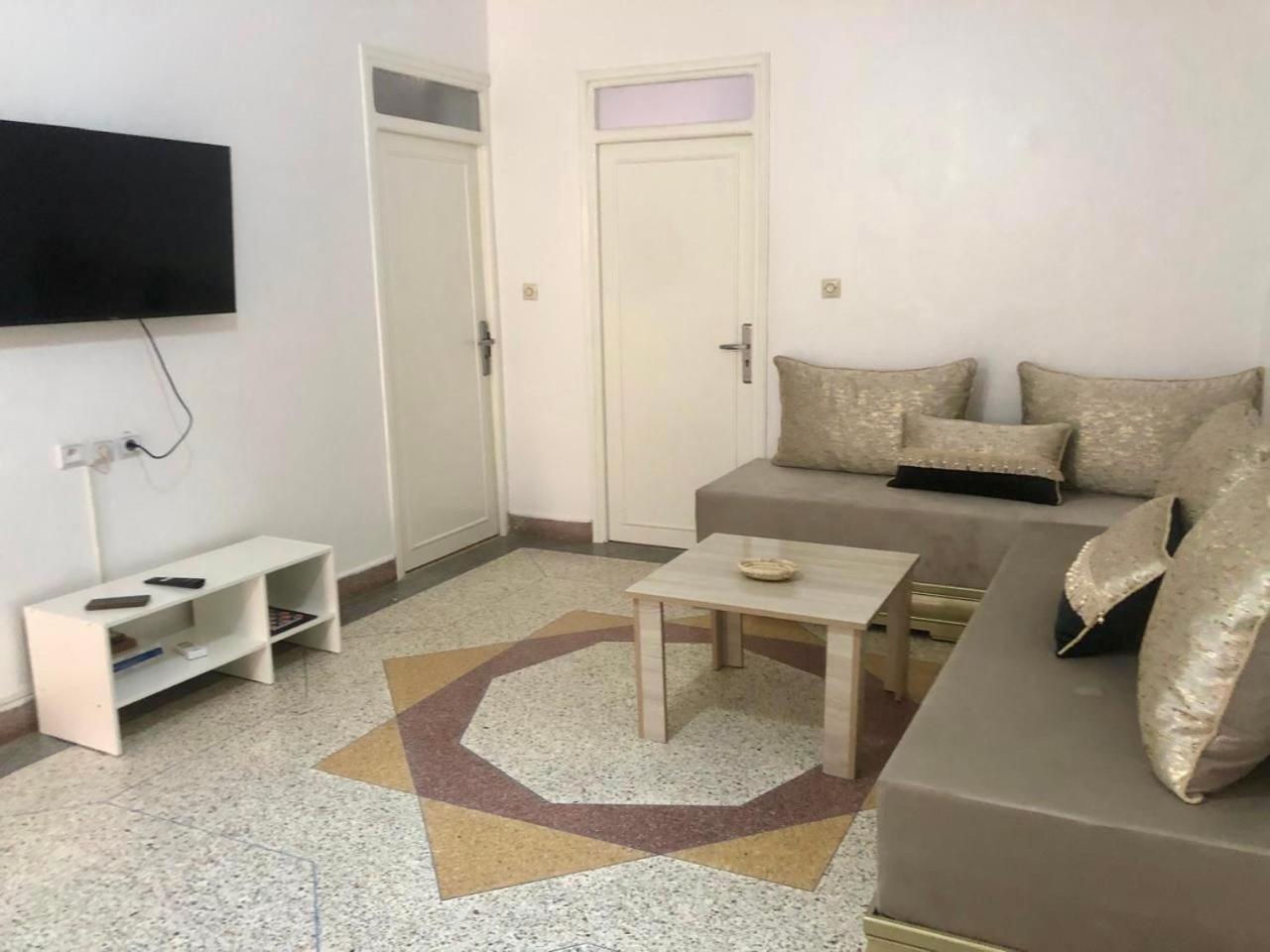 Karaz Homestay Grand Appartement Avec Rooftop Monte Arrouit Exterior foto